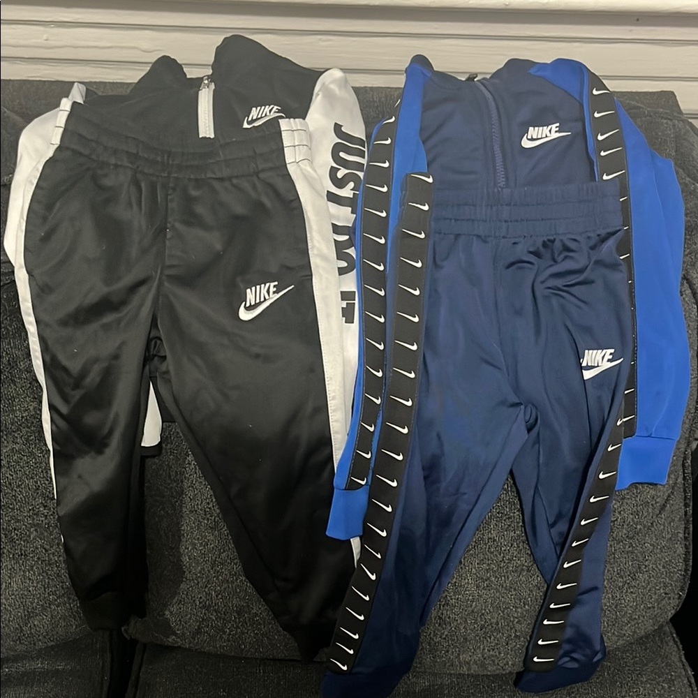 Nike Toddler Jogger Fit. Size 3T